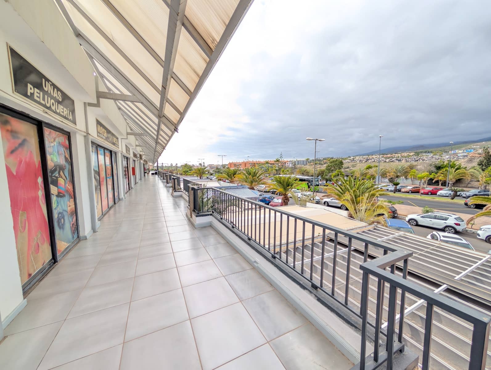 Kommersiell till salu i Santa Cruz de Tenerife - 950 000 € (Ref: 9987665)