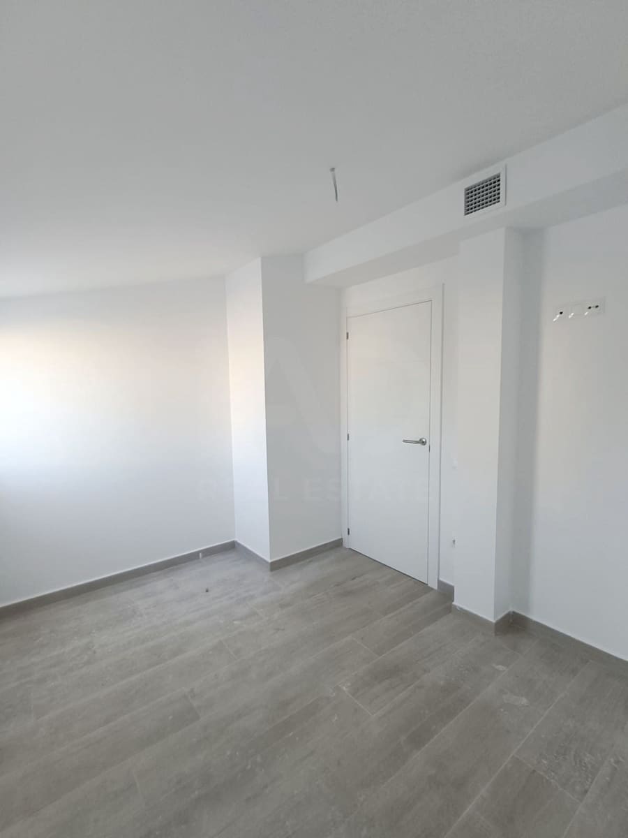 3 bedroom Apartment for sale in L'Ametlla de Mar - € 305,000 (Ref: 9987667)