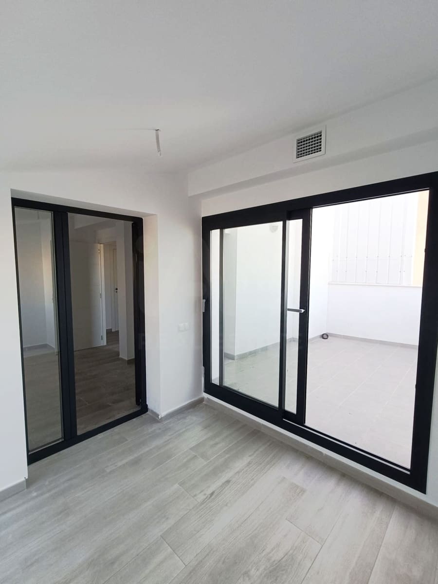 3 bedroom Apartment for sale in L'Ametlla de Mar - € 305,000 (Ref: 9987667)