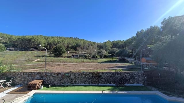 4 soveværelse Villa til salg i Barcelona by med swimmingpool garage - € 729.000 (Ref: 9987669)