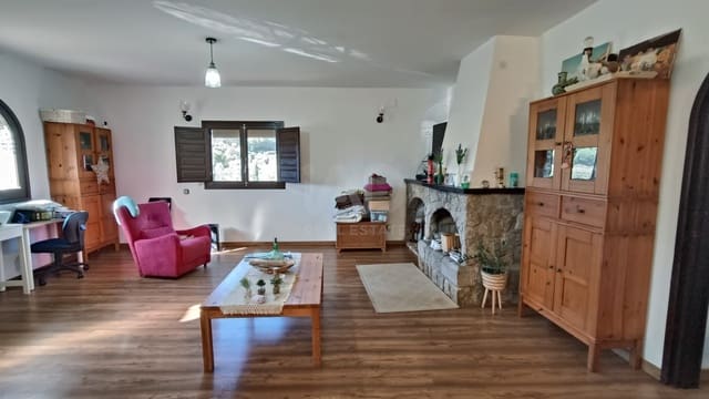 4 soveværelse Villa til salg i Barcelona by med swimmingpool garage - € 729.000 (Ref: 9987669)
