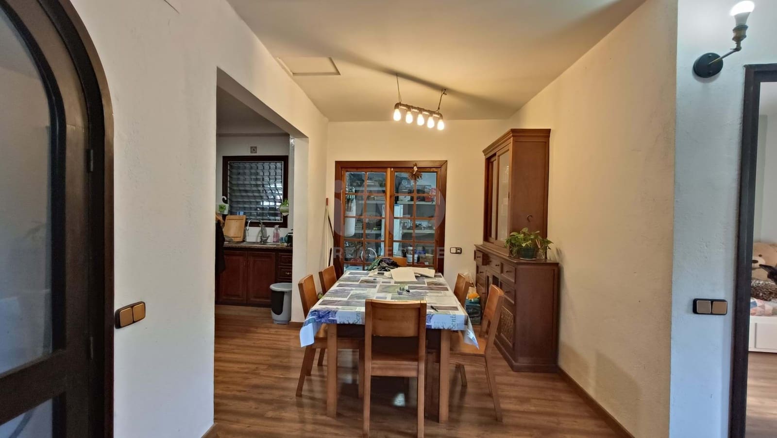 4 sypialnia Willa na sprzedaż w Miasto Barcelona z basenem garażem - 729 000 € (Ref: 9987669)