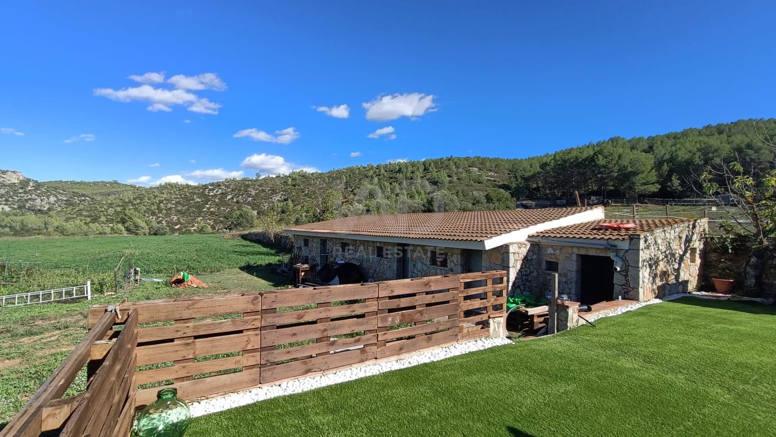 4 sypialnia Willa na sprzedaż w Miasto Barcelona z basenem garażem - 729 000 € (Ref: 9987669)