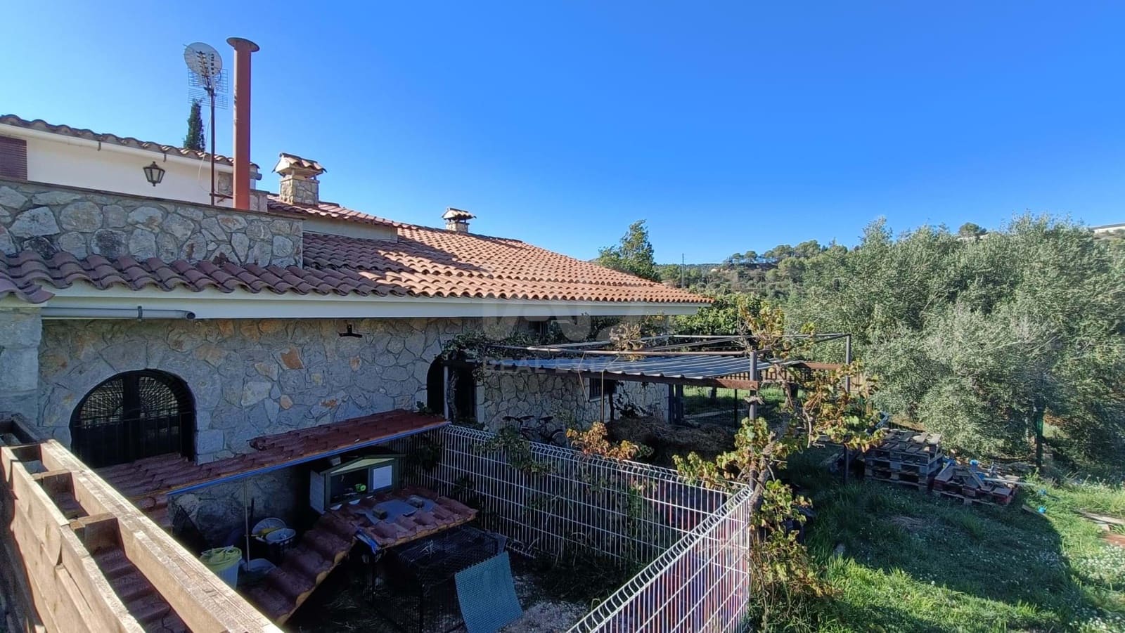 4 sypialnia Willa na sprzedaż w Miasto Barcelona z basenem garażem - 729 000 € (Ref: 9987669)