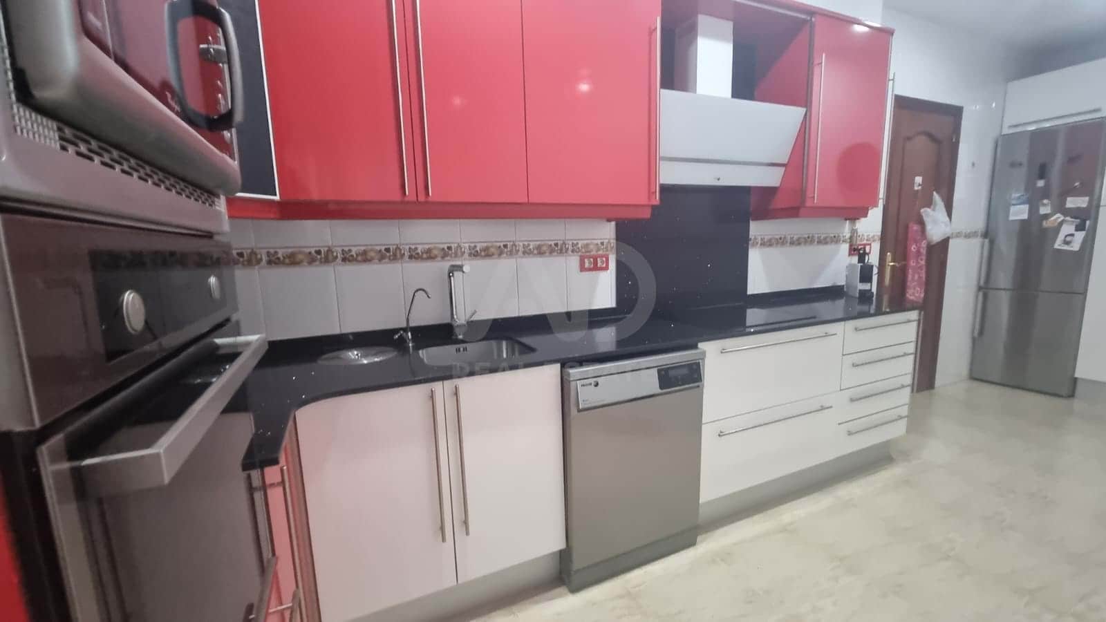 4 soverom Villa til salgs i Sant Pere de Ribes med garasje - € 335 000 (Ref: 9987670)