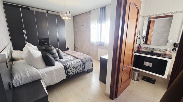 4 soverom Villa til salgs i Sant Pere de Ribes med garasje - € 335 000 (Ref: 9987670)