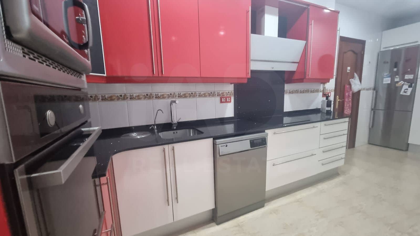 4 bedroom Villa for sale in Sant Pere de Ribes with garage - € 334,999 (Ref: 9987670)
