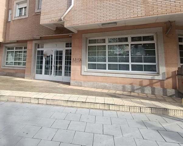 3 soverom Kommersiell til salgs i Leon by - € 180 000 (Ref: 9987673)