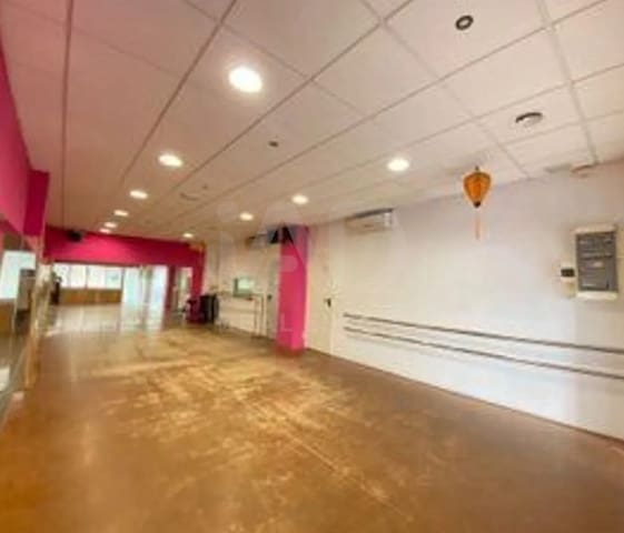 3 sypialnia Komercyjne na sprzedaż w Miasto Almería - 119 900 € (Ref: 9987674)