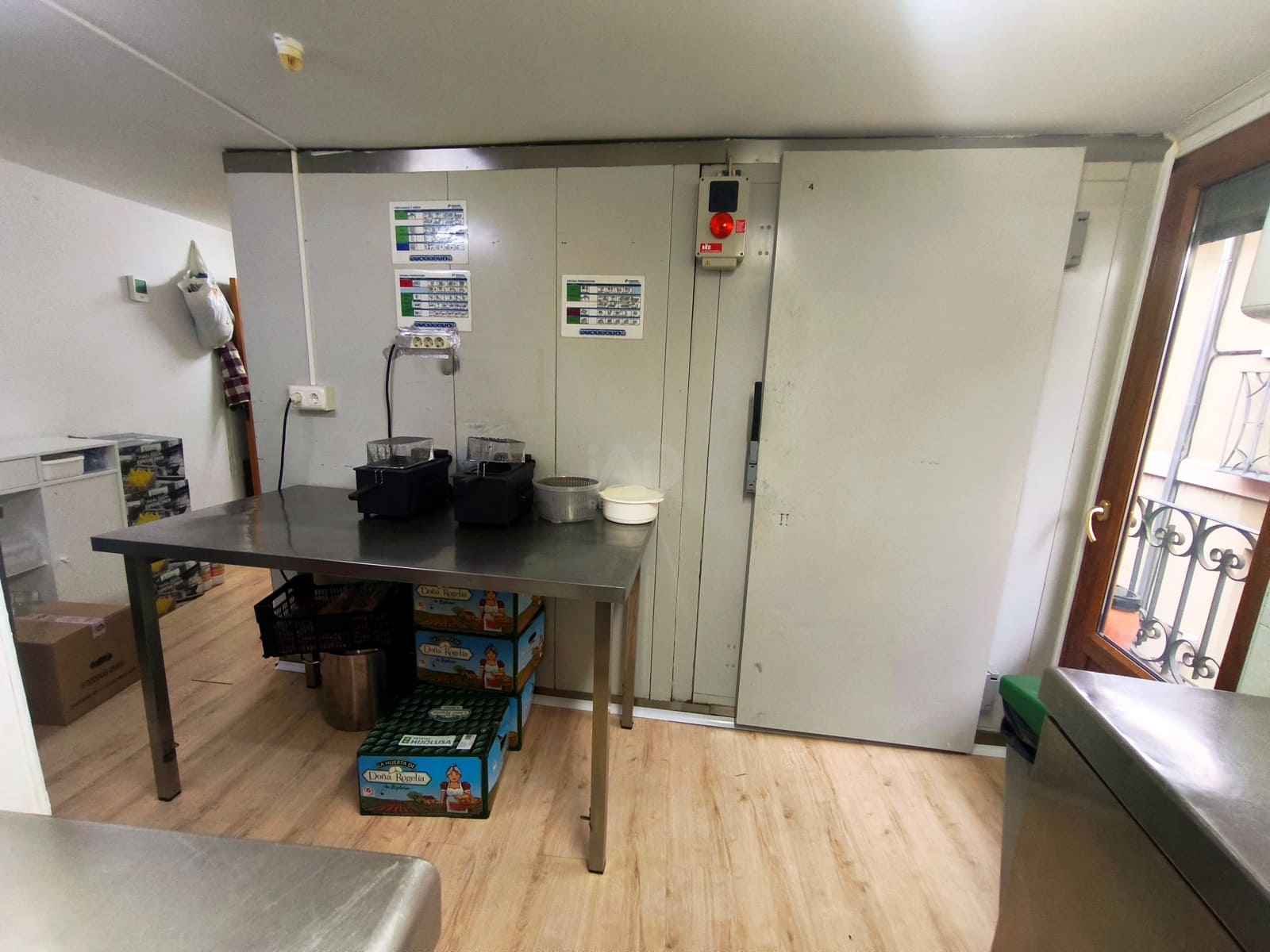 5 soverom Kommersiell til salgs i Leon by - € 450 000 (Ref: 9987675)