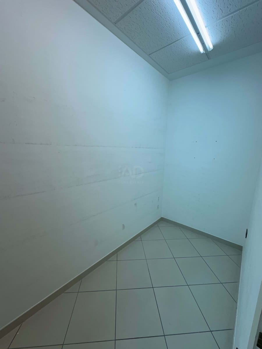 5 soverom Kommersiell til leie i Leon by - € 1 600 (Ref: 9987676)