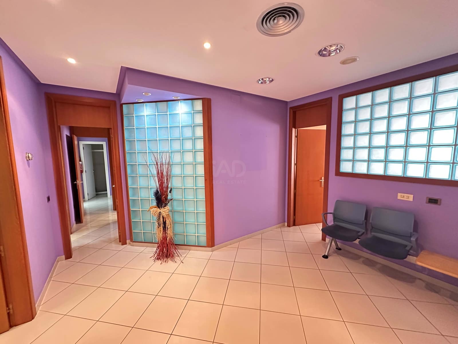 5 soverom Kommersiell til leie i Leon by - € 1 600 (Ref: 9987676)
