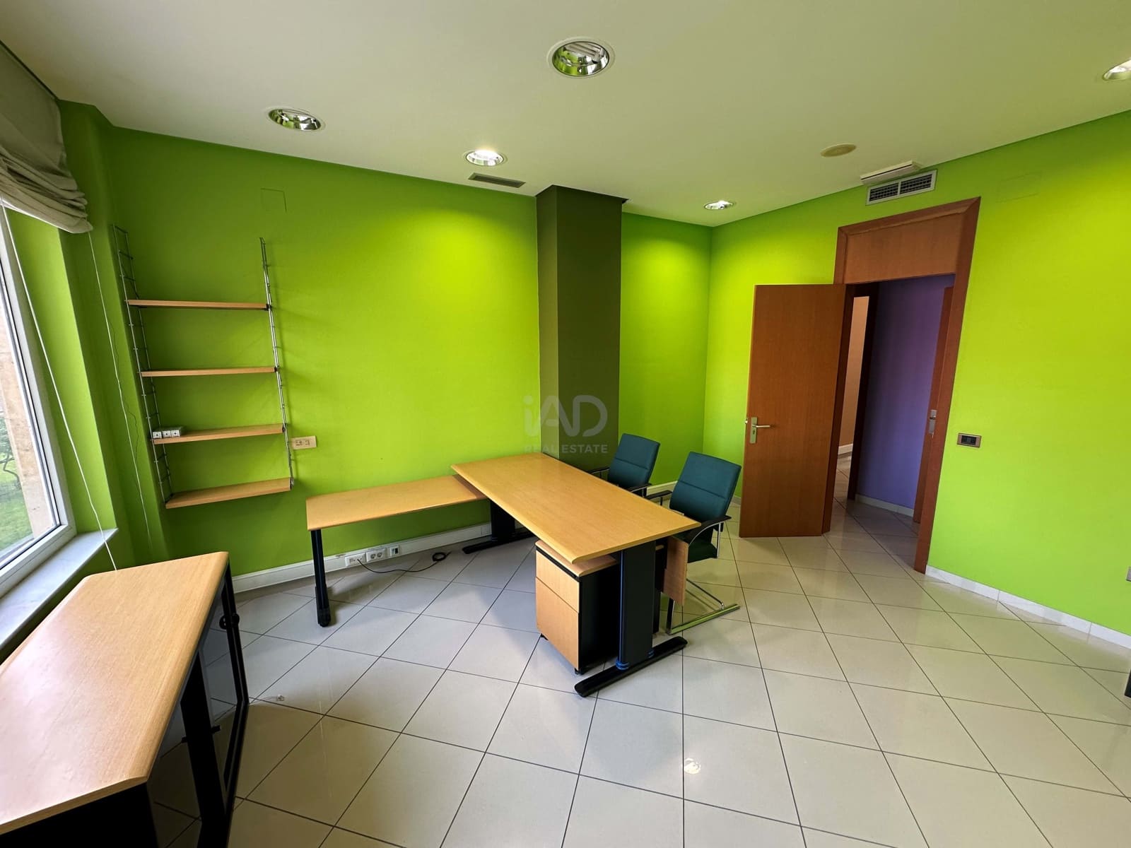 5 soverom Kommersiell til leie i Leon by - € 1 600 (Ref: 9987676)