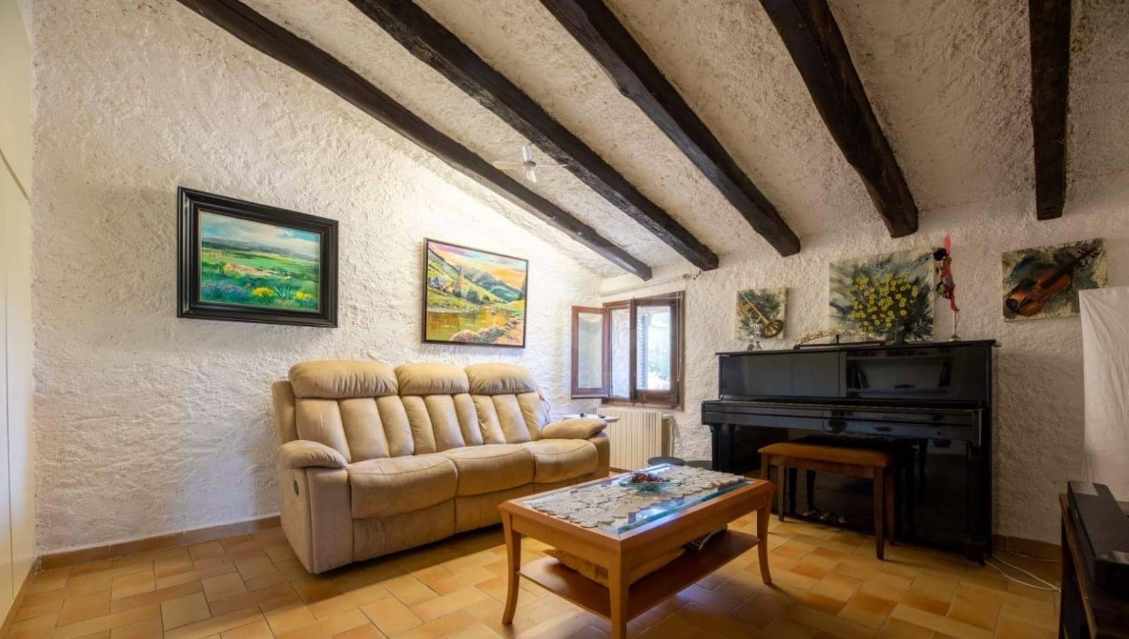 11 bedroom Finca/Country House for sale in Girona city with pool garage - € 1,700,000 (Ref: 9987678)