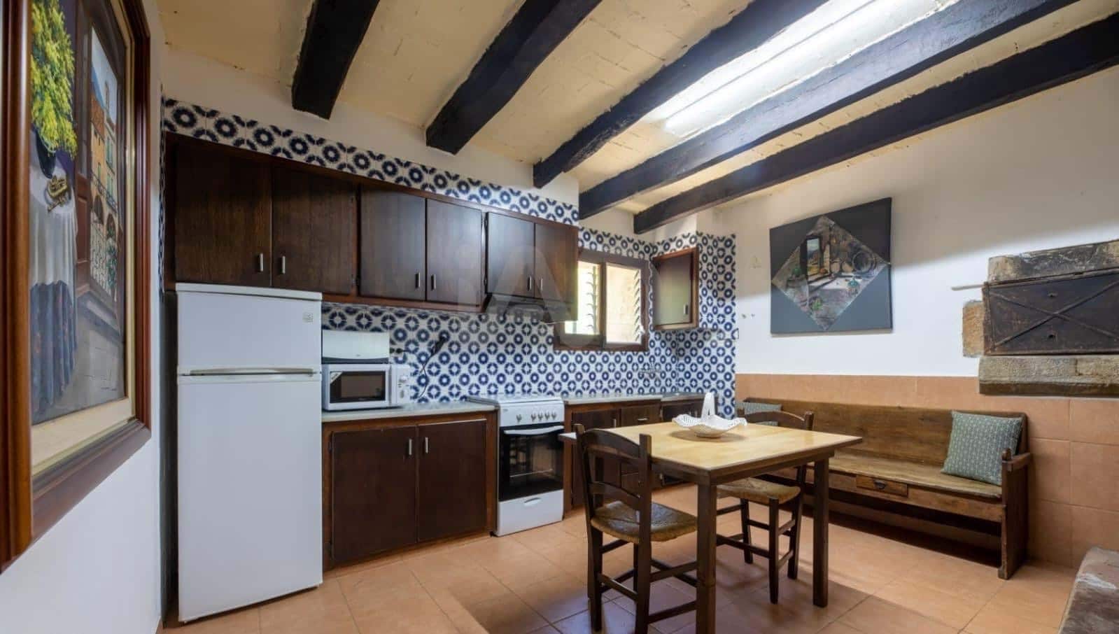 11 bedroom Finca/Country House for sale in Girona city with pool garage - € 1,700,000 (Ref: 9987678)
