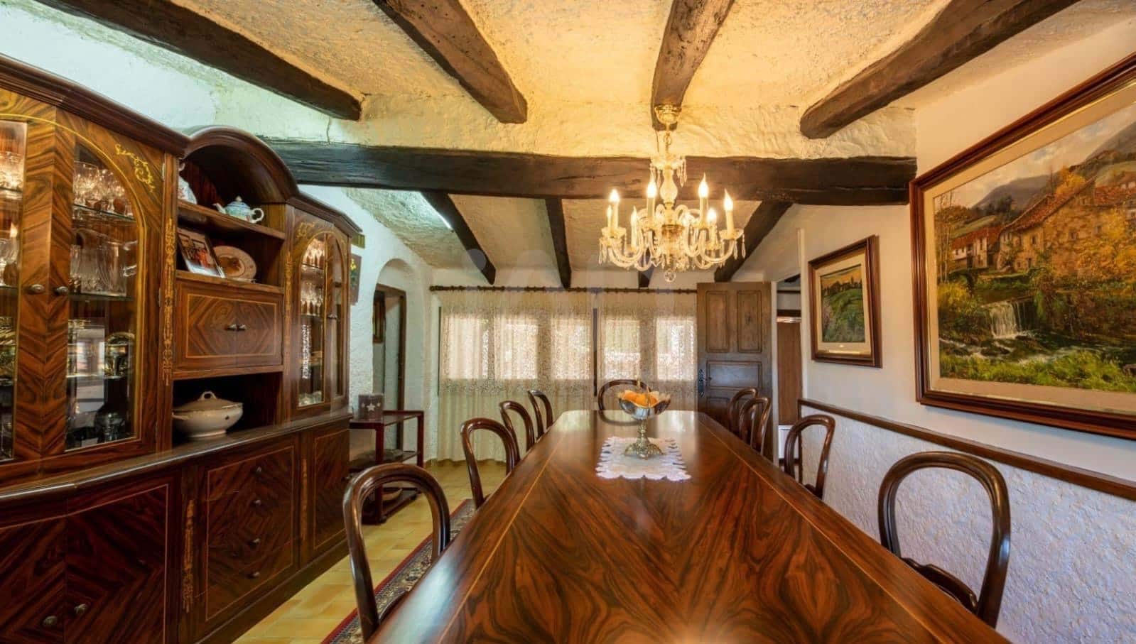 11 bedroom Finca/Country House for sale in Girona city with pool garage - € 1,700,000 (Ref: 9987678)
