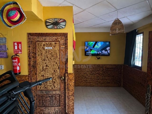 Comercial para venda em Cruz de Humilladero, Málaga cidade - 180 000 € (Ref: 9987680)