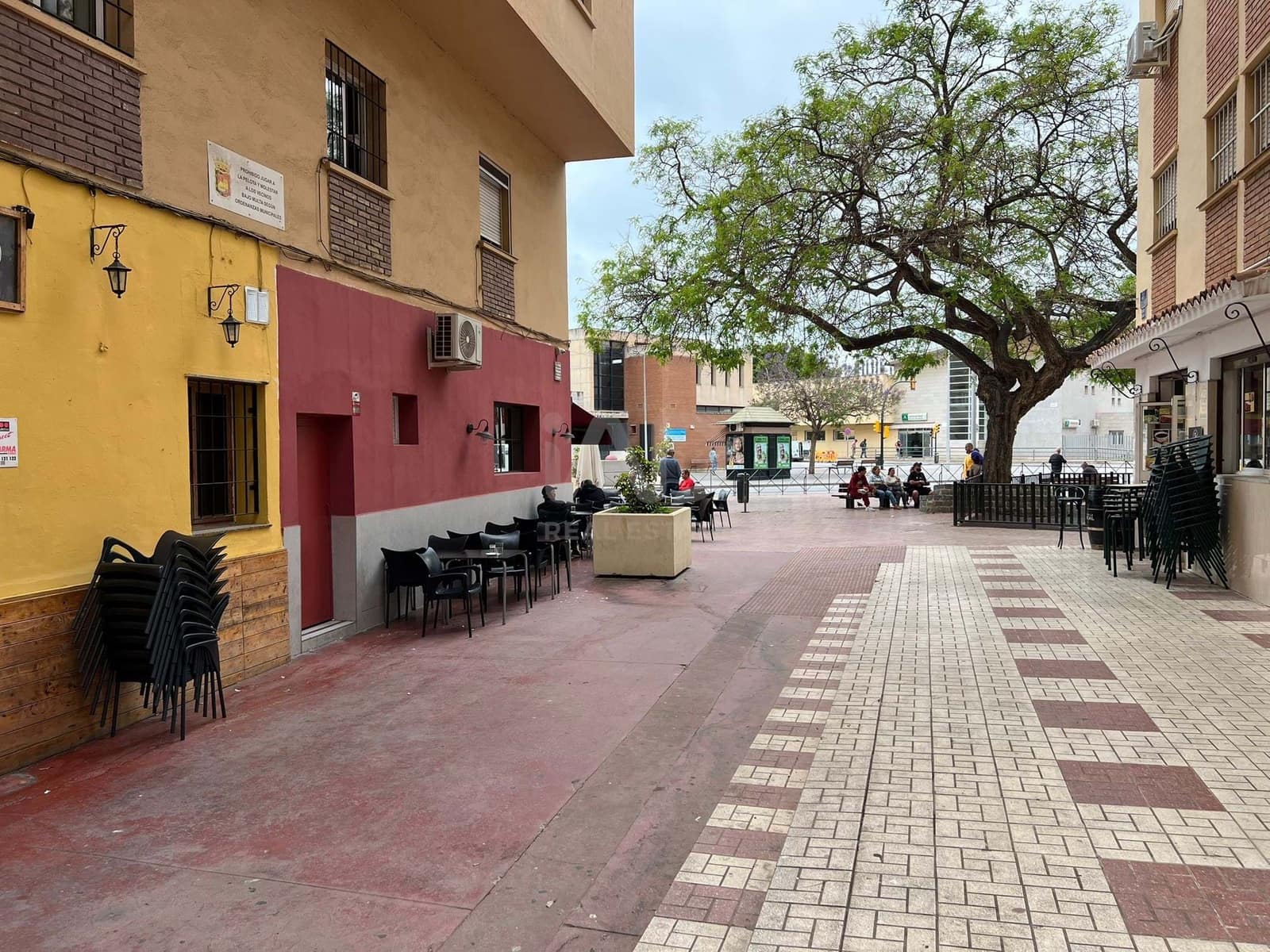 Komercyjne na sprzedaż w Miasto Malaga - 180 000 € (Ref: 9987680)