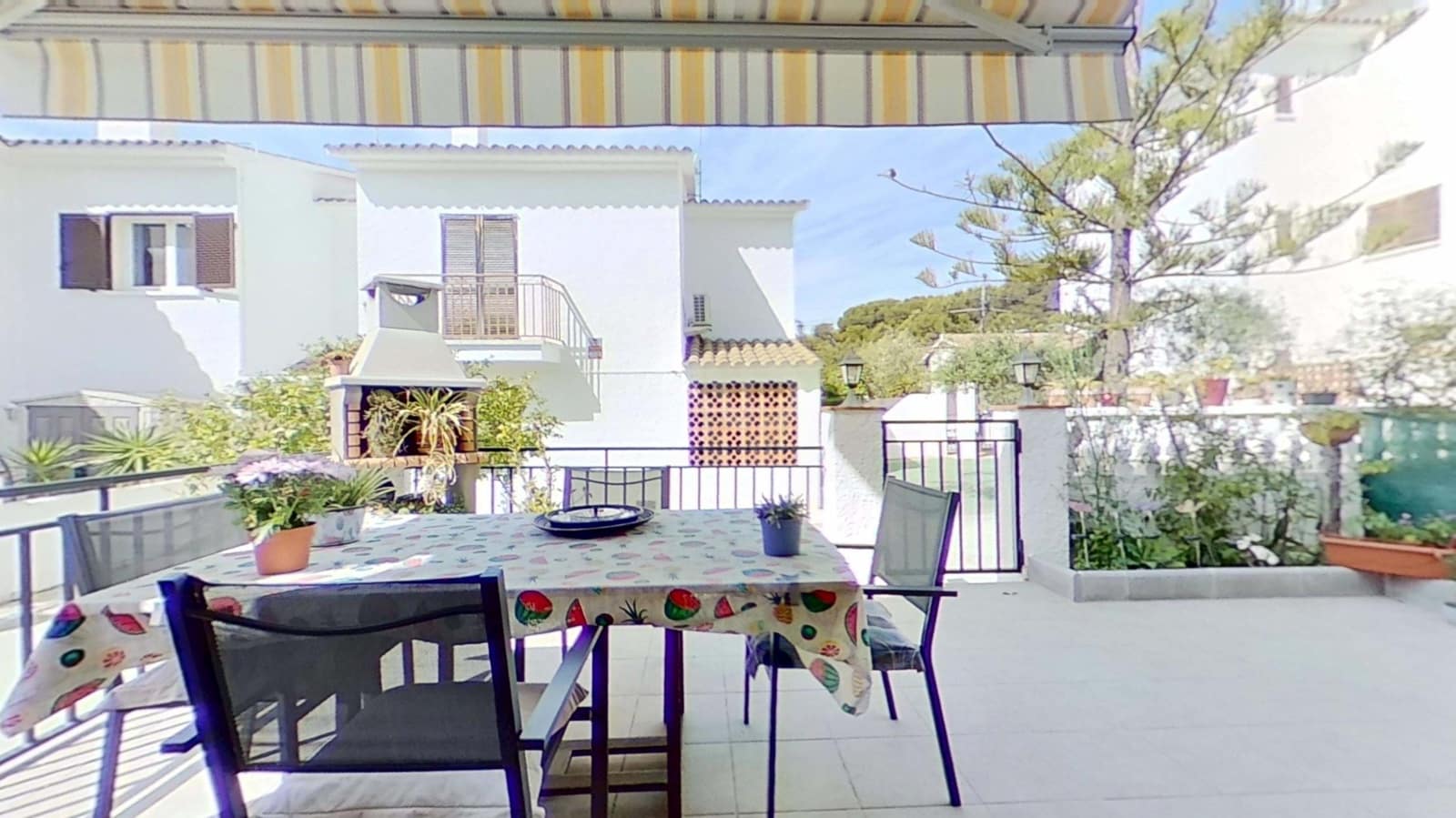 4 sypialnia Willa na sprzedaż w Miasto Tarragona z garażem - 249 000 € (Ref: 9987682)