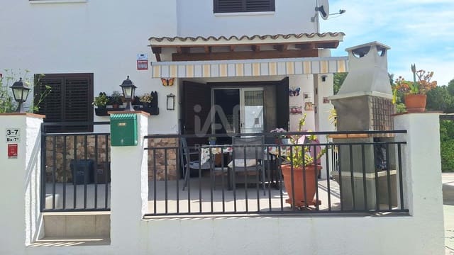 4 soverom Villa til salgs i Tarragona by med garasje - € 249 000 (Ref: 9987682)
