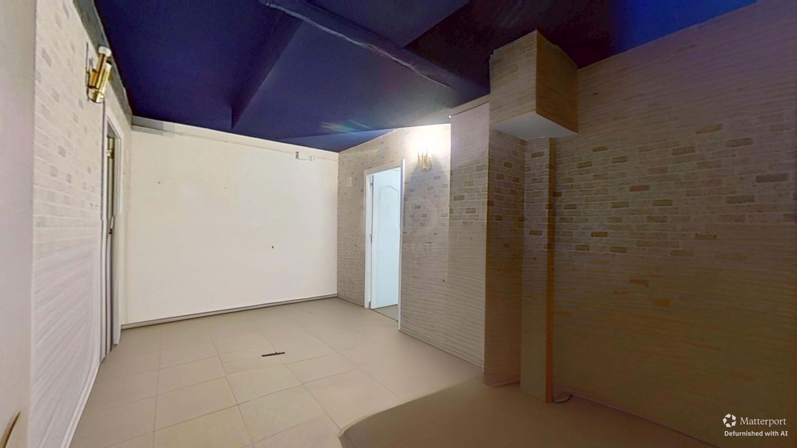 Kaupallinen myytävänä paikassa Tarragona kaupunki - 139 000 € (Ref: 9987683)
