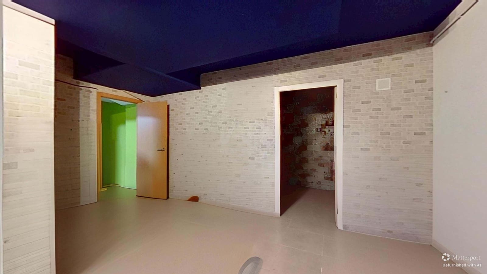 Kaupallinen myytävänä paikassa Tarragona kaupunki - 139 000 € (Ref: 9987683)