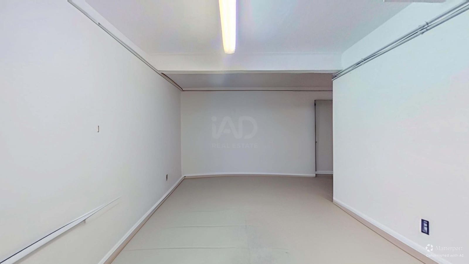 Kaupallinen myytävänä paikassa Tarragona kaupunki - 139 000 € (Ref: 9987683)