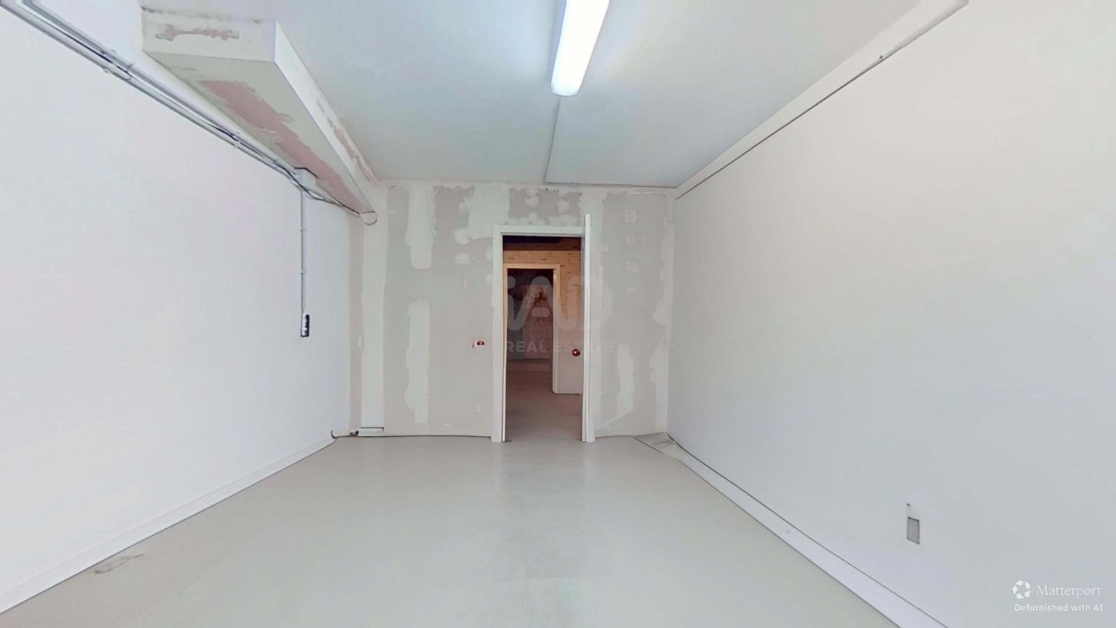 Kaupallinen myytävänä paikassa Tarragona kaupunki - 139 000 € (Ref: 9987683)