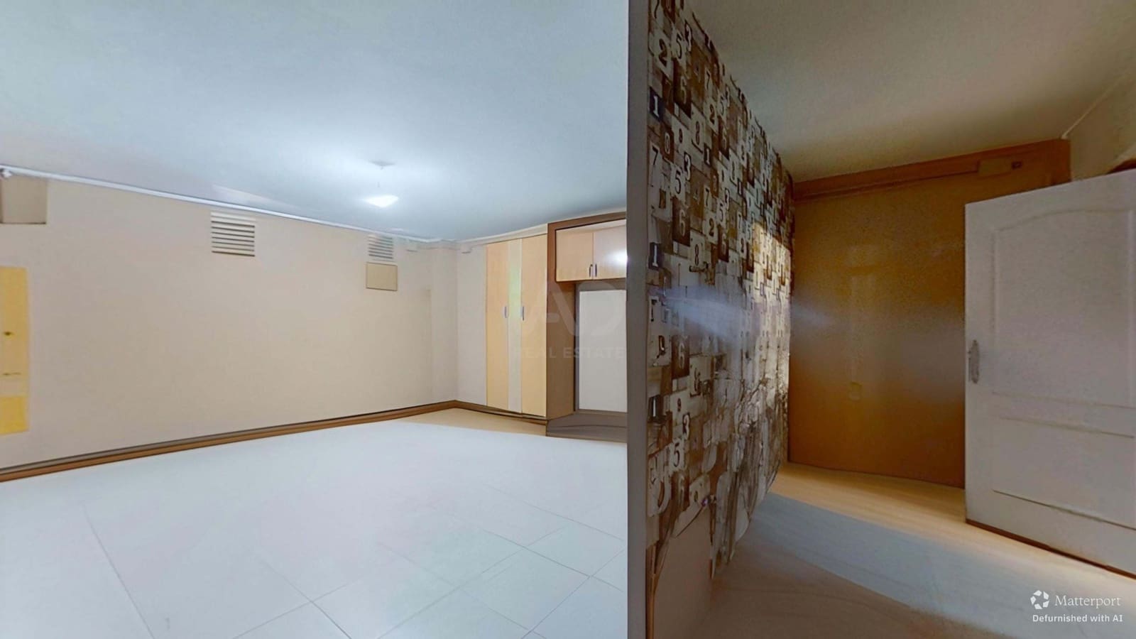 Kaupallinen myytävänä paikassa Tarragona kaupunki - 139 000 € (Ref: 9987683)