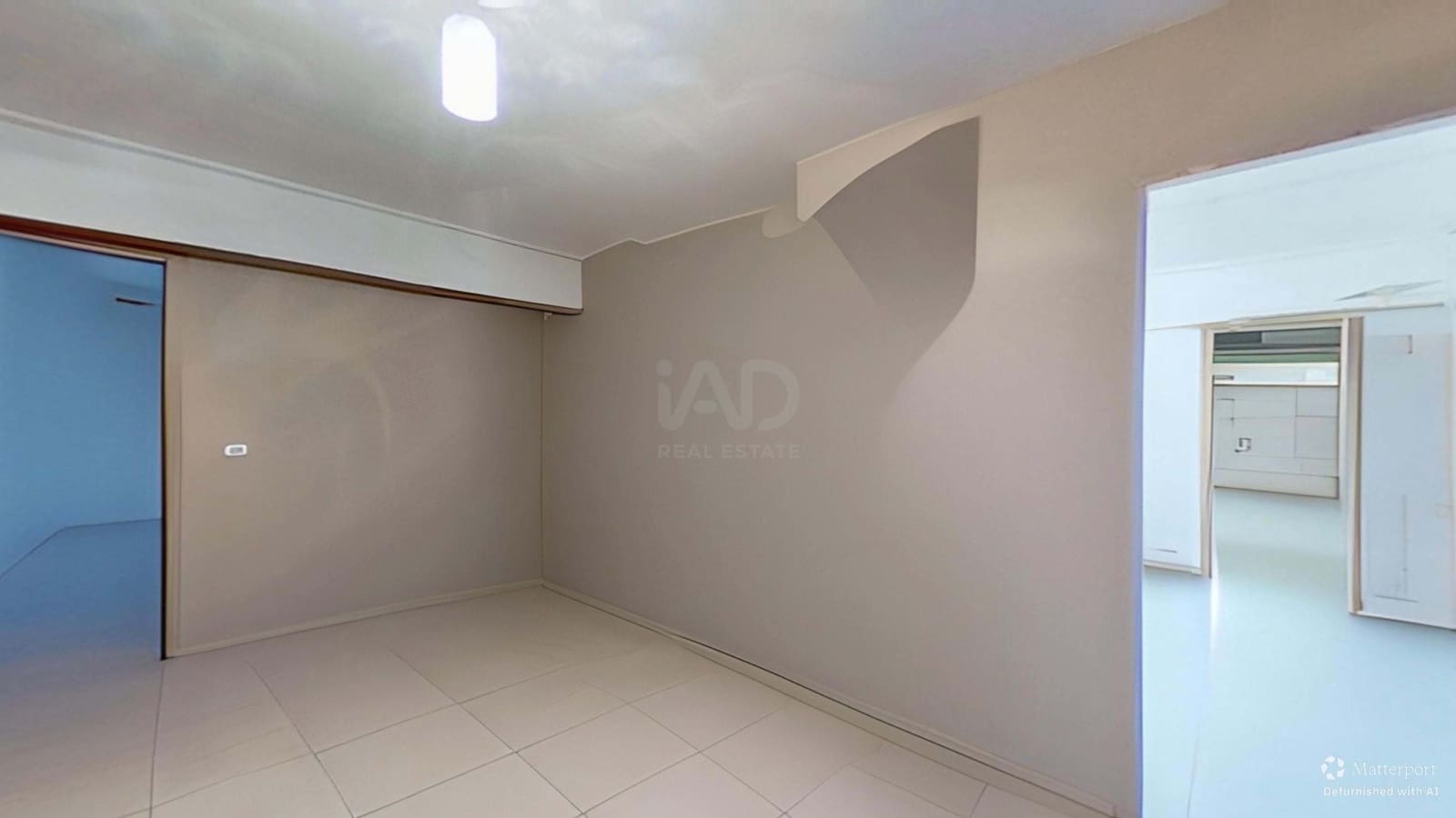 Kaupallinen myytävänä paikassa Tarragona kaupunki - 139 000 € (Ref: 9987683)