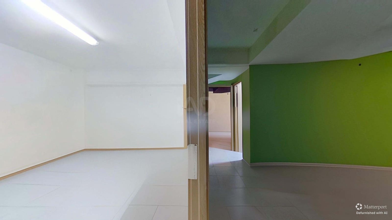Kaupallinen myytävänä paikassa Tarragona kaupunki - 139 000 € (Ref: 9987683)