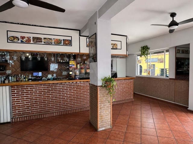 2 quarto Comercial para venda em Cruz del Humilladero, Málaga cidade - 299 000 € (Ref: 9987684)