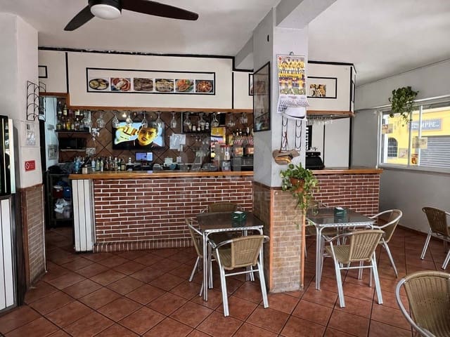 2 quarto Comercial para venda em Cruz del Humilladero, Málaga cidade - 299 000 € (Ref: 9987684)