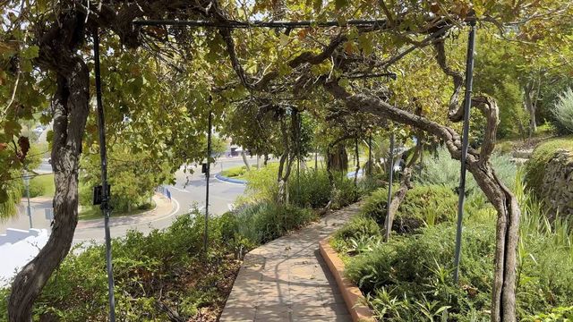 7 chambre Local Commercial à vendre à Chaparil - Torrecilla - Punta Lara, Nerja avec garage - 2 770 000 € (Ref: 9987685)