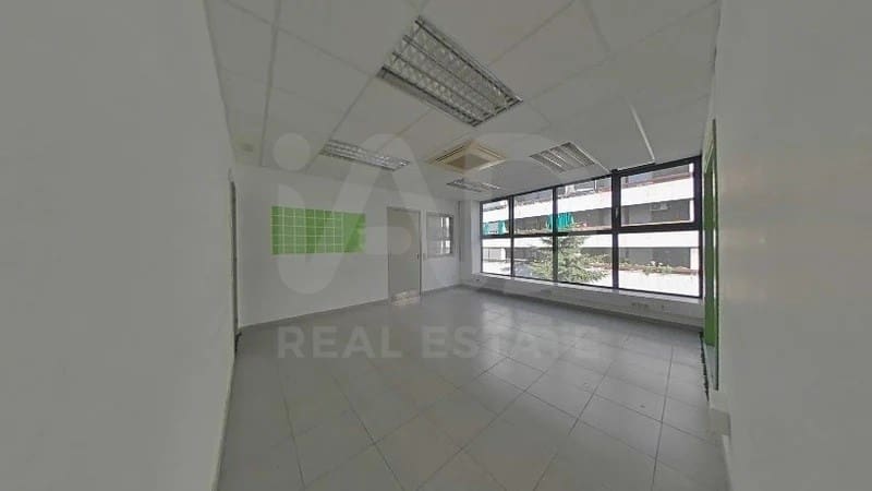 Comercial para arrendar em Manresa - 290 € (Ref: 9987687)