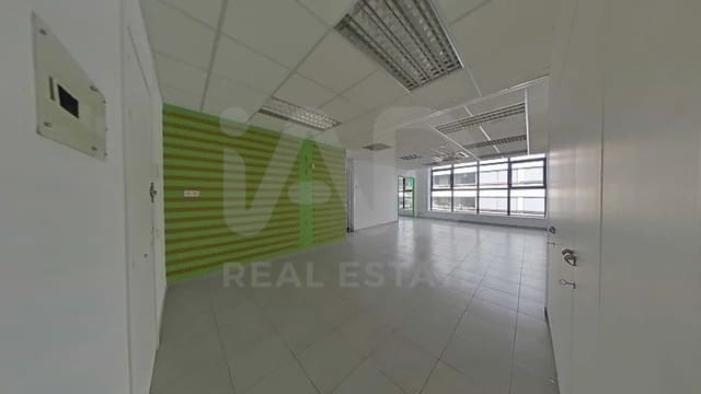 Kommersiell att hyra i Manresa - 290 € (Ref: 9987687)