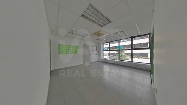 Kommersiell att hyra i Manresa - 290 € (Ref: 9987687)