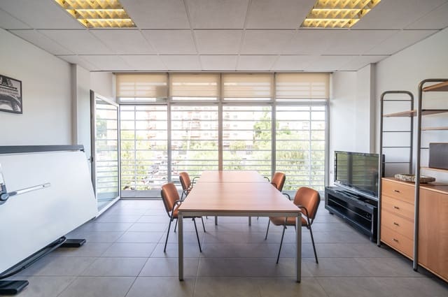 1 chambre Local Commercial à vendre à Barcelone ville - 145 000 € (Ref: 9987688)
