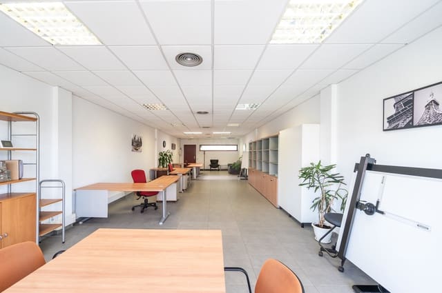 1 chambre Local Commercial à vendre à Barcelone ville - 145 000 € (Ref: 9987688)