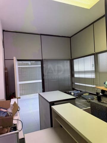 Local Comercial en Madrid ciudad en venta - 395.000 € (Ref: 9987690)