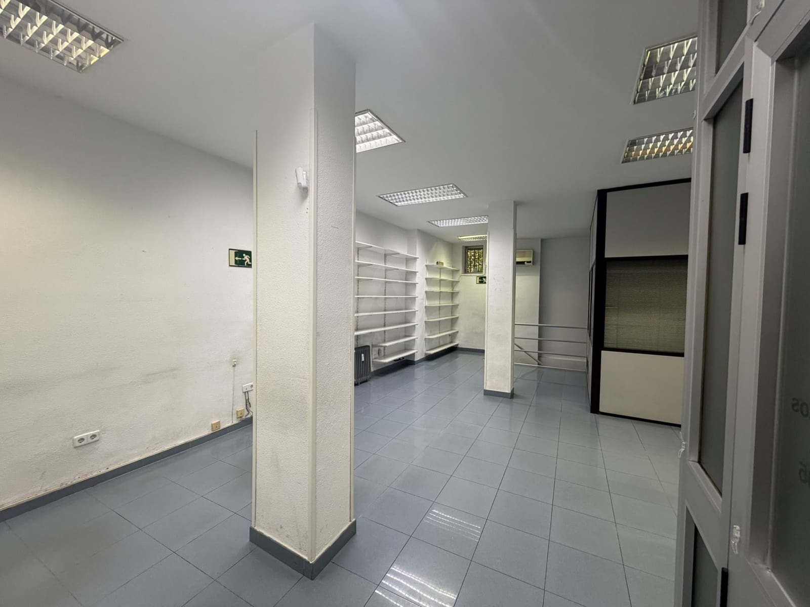 Commerciale in vendita in Madrid citta - 395.000 € (Rif: 9987690)