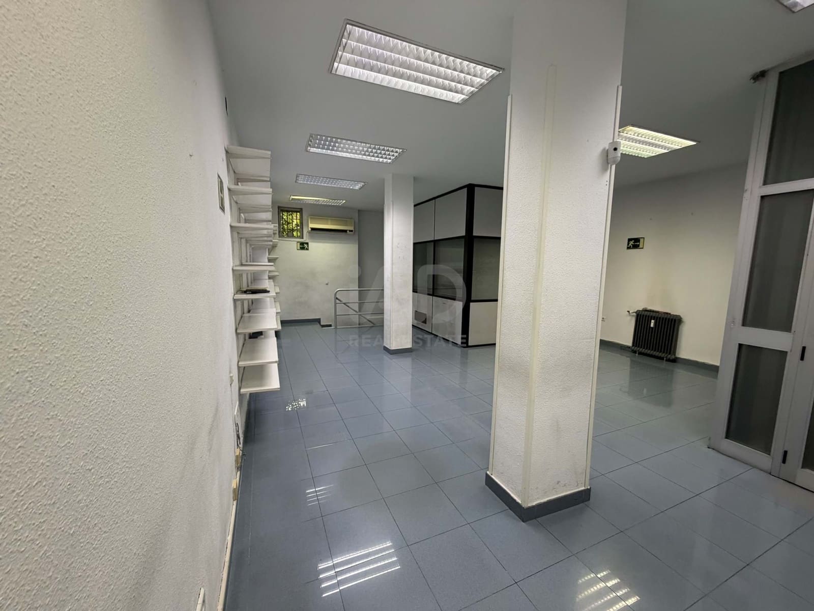 Commerciale in vendita in Madrid citta - 395.000 € (Rif: 9987690)