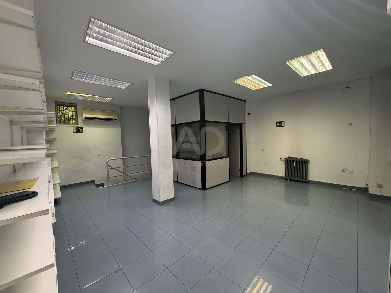 Commerciale in vendita in Madrid citta - 395.000 € (Rif: 9987690)