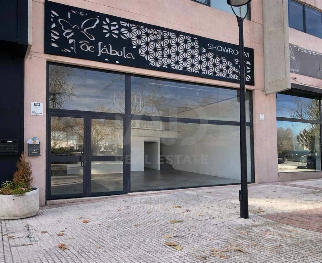 4 quarto Comercial para arrendar em Madrid cidade com garagem - 2 800 € (Ref: 9987692)