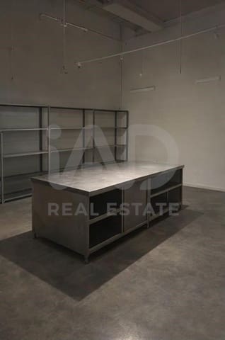 4 slaapkamer Commercieel te huur in Madrid stad met garage - € 2.800 (Ref: 9987692)