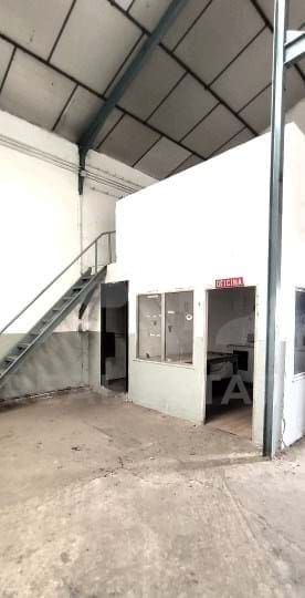 Kommersiell til salgs i Leon by - € 199 900 (Ref: 9987695)