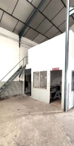 Kommersiell til salgs i Leon by - € 199 900 (Ref: 9987695)