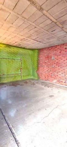 Kommersiell til salgs i Leon by - € 199 900 (Ref: 9987695)