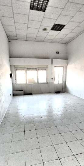 Kommersiell til salgs i Leon by - € 199 900 (Ref: 9987695)
