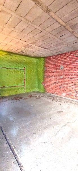 Commercial for sale in Leon city - € 199,900 (Ref: 9987695)